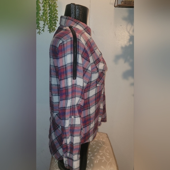 Sam Edelman Red and White Plaid Button Up Shirt S - Picture 5 of 8